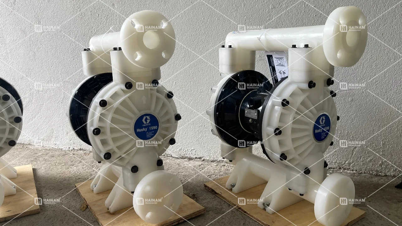 bơm màng husky graco